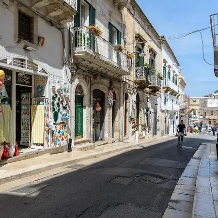 Vintage Con Balcone By Wonderful Italy * Ostuni